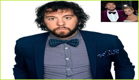 Jonathan Kite While Stays Low-Key About Dating Affairs Revealed About Getting Married To On-Screen Girlfriend